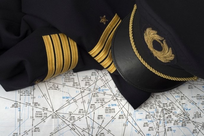 Pilot uhapšen zbog seksualnog uznemiravanja javnosti