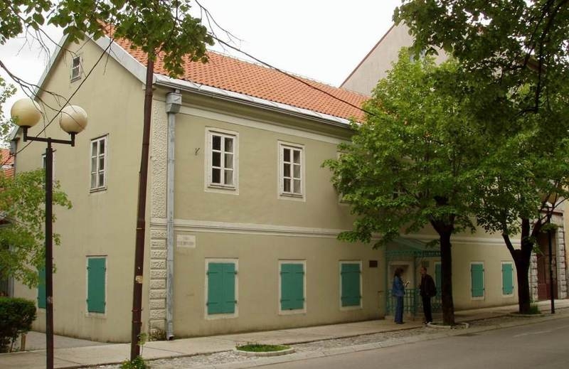 Umjesto 120, asistenti dobili honorar od 12 eura