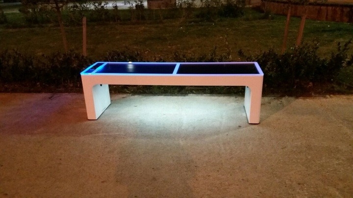Podgorica dobila 6 “pametnih” klupa