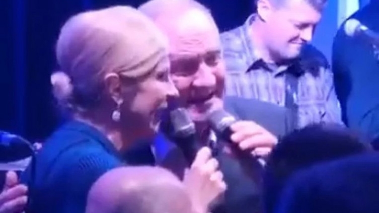 VIDEO – Dodik i Dačić dobili konkurenciju: Poslušajte kako zvuči kada Kolinda zapjeva