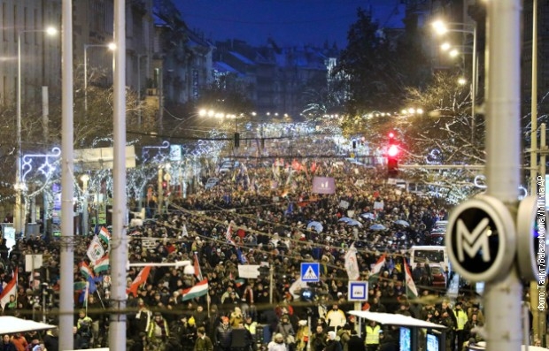 Hiljade ljudi u Budimpešti protestuje protiv Orbanove vlade