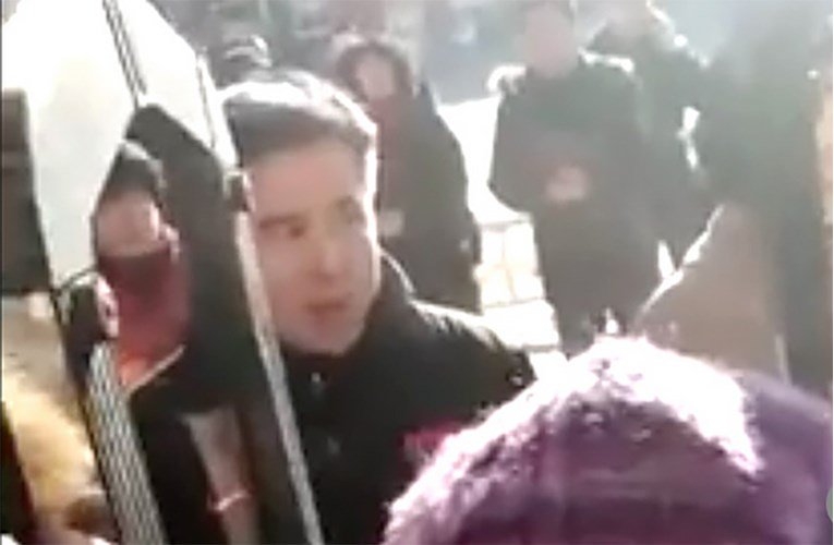 Napad u Pekingu: Izbodeno 20 učenika u osnovnoj školi