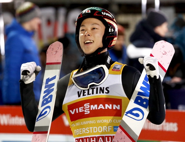 Poslije Oberstdorfa, dvadesetdvogodišnji Japanac briljirao i u Garmišu