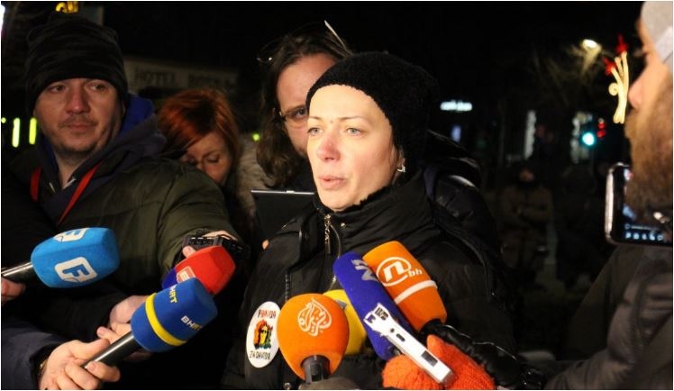 Davidova majka: Dodik je kao vegeta, u sve se miješa, pa i u istragu