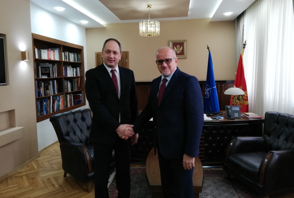 Darmanović- Černiš: Crna Gora za rješavanje ukrajinske krize diplomatskim putem