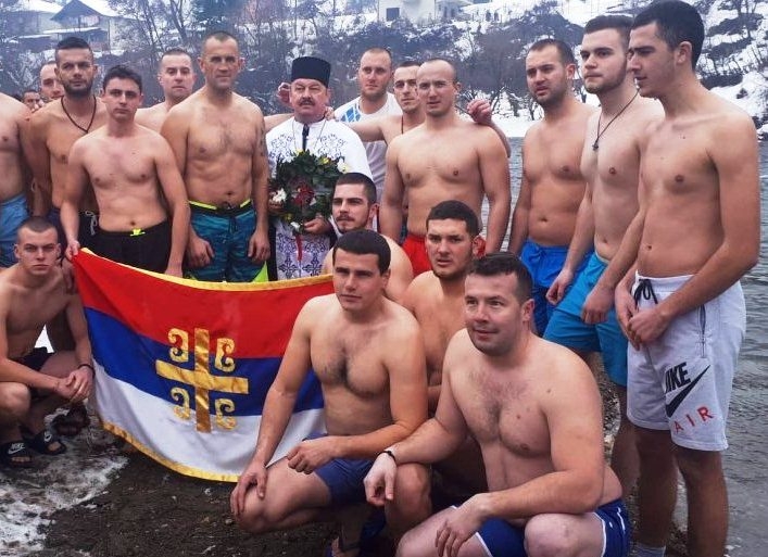 Bijelo Polje: Miloš Maslovarić prvi doplivao do časnog krsta