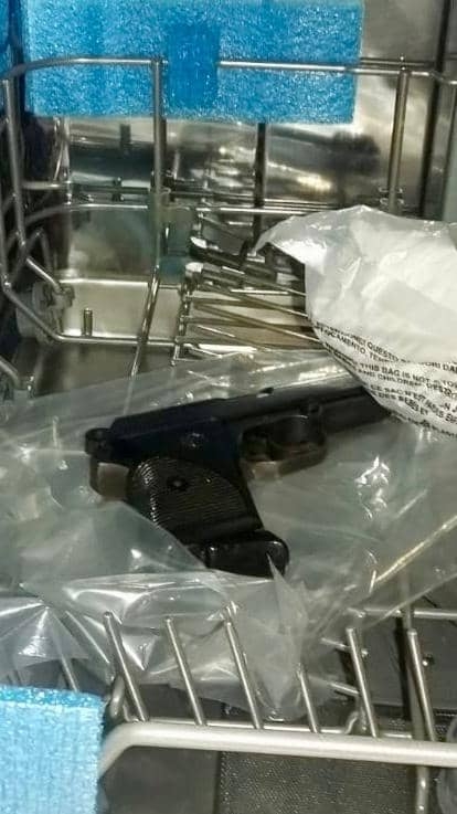 Podgorica: Uhapšene dvije osobe, oduzeto oružje, municija, telefoni