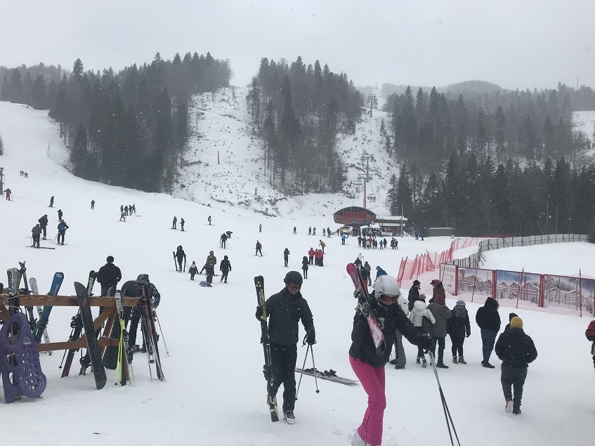 Na skijalištu Ski centra Kolašin 1450 danas uživa 1.000 ljubitelja snijega