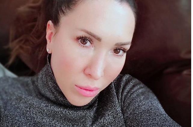 Već imamo BLAM godine! Jelena Janković poželjela da se fotošopira pa se žestoko obrukala