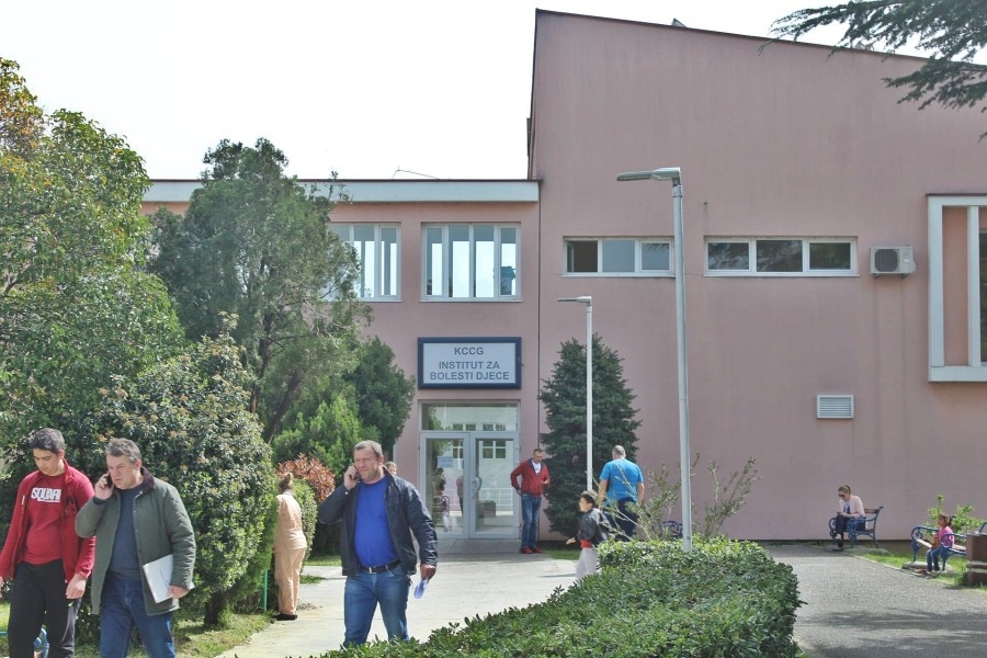 Dječak iz Bara preminuo od gripa, drugom se ljekari bore za život