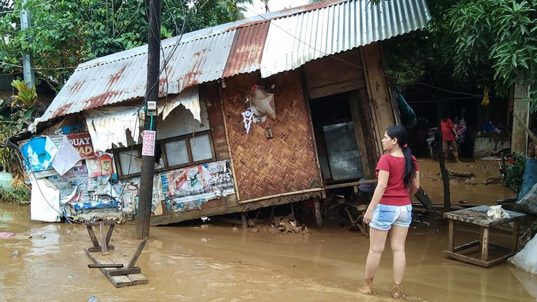 Broj žrtava na Filipinima povećan na 85