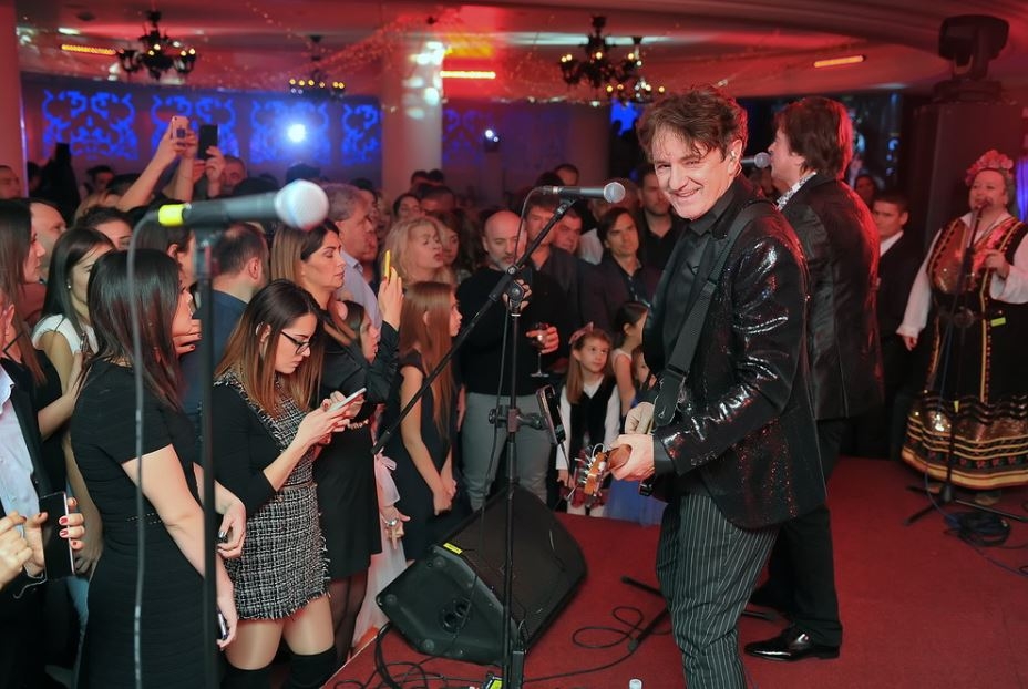 (FOTO) Spektakl u Splendidu: Gosti uživali uz Bijelo dugme