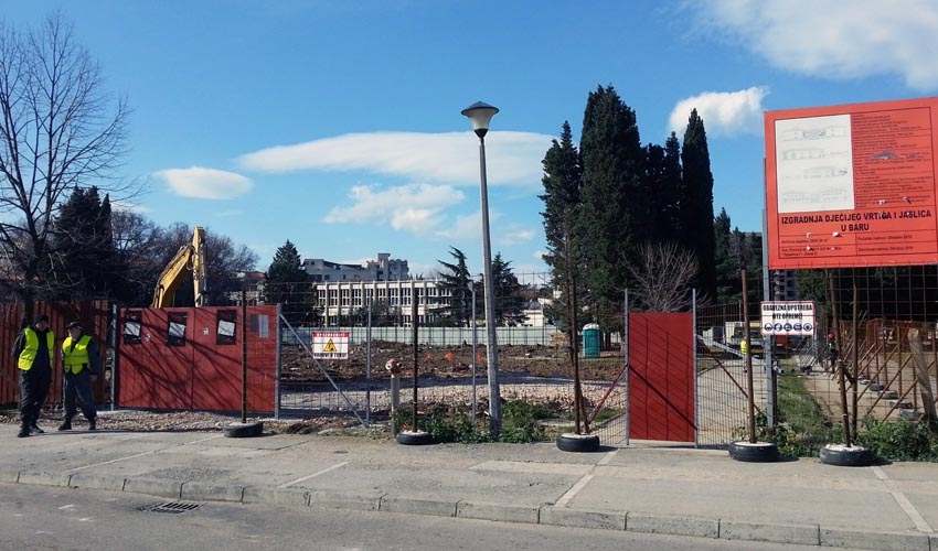Uprava policije: Netačno je da su se policijski službenici CB Bar nedolično ponašali i vrijeđali građane