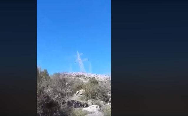 VIDEO: Vjetar “ljulja” dalekovod kod Komanskog mosta