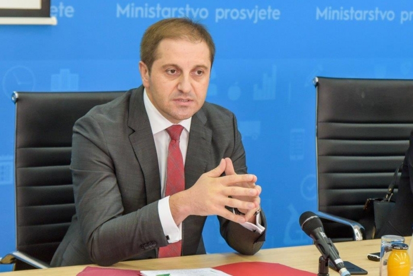 Šehović: U naredne tri godine sve škole u Crnoj Gori će dobiti mikrobit računare