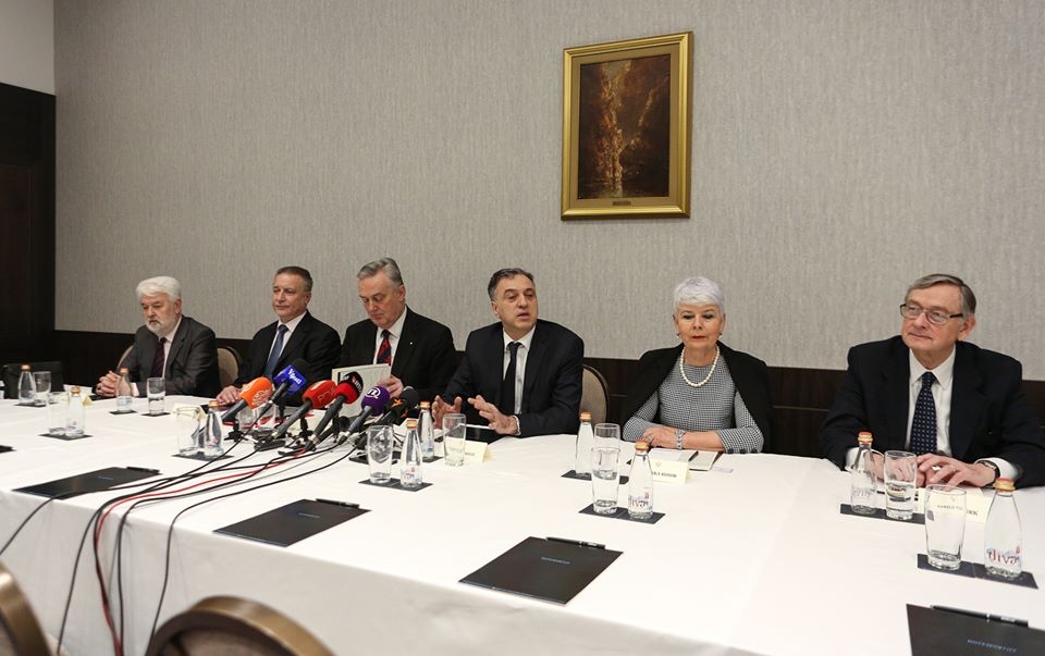 FOTO – Osnovan Podgorički klub: “Nećmo se baviti dnevnom politikom, ovo je inicijativa za građenje novih mostova”