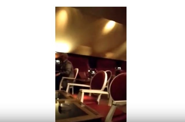 Jedni na ulici, drugi u kafani: Mandić pozvao na proteste pa se sklonio, ovoga puta otišao u Buda bar