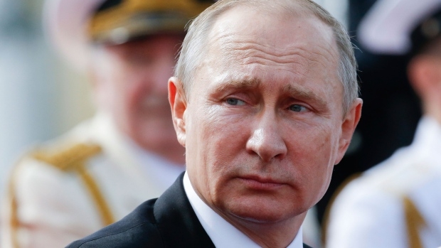 Putin poručio: Obustavljamo primjenu INF-a, sačekaćemo da naši partneri sazre