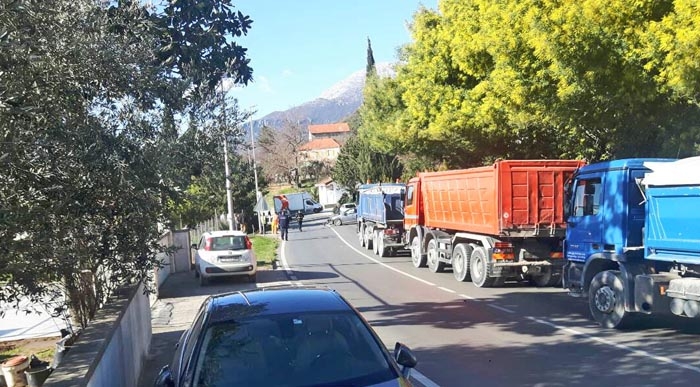 Kumbor: U saobraćajnoj nezgodi povrijeđen motociklista