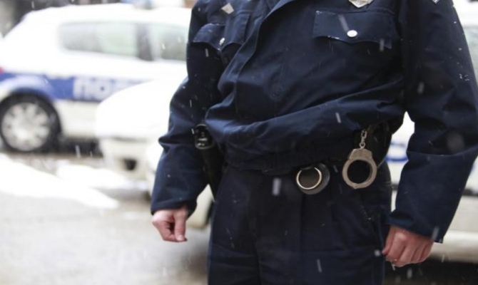 Sarajevo: 51-godišnjak vozilom namjerno nagazio nogu policajcu