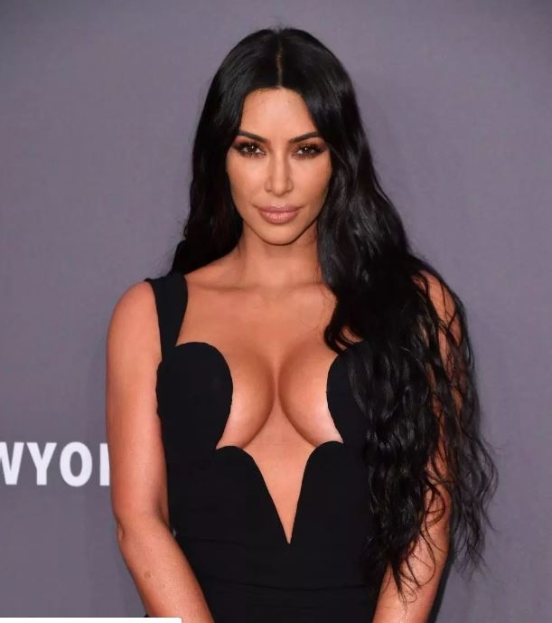 AMFAR GALA: Kardašijanke ponovo u centru pažnje zbog dekoltea…