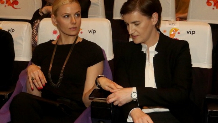 Zakon u Srbiji jasan: Ana Brnabić nema nikakva roditeljska prava, sinu može biti samo dadilja