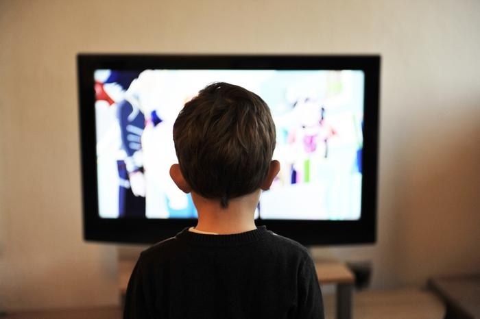 Medijska pismenost u Crnoj Gori: Djeci su glavni izvor informisanja Google i Fejsbuk, roditeljima televizija