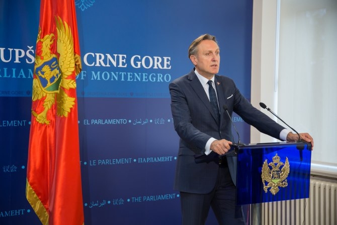 Krivokapić: Tehnička vlada uz pomoć EU
