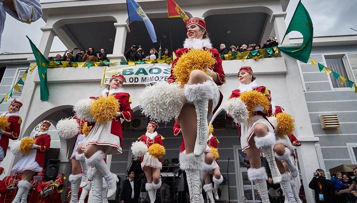 Fešta od mimoze, ribe i vina okupila blizu 20 hiljada ljudi