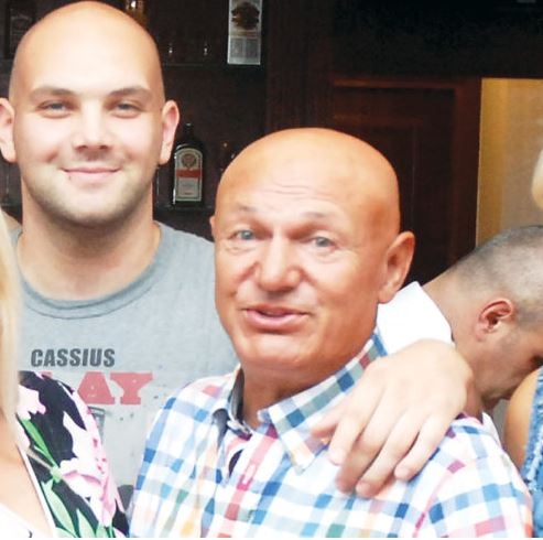 VIDEO: Mihajlo pokazao talenat na oca, “jabuka ne pada daleko od stabla”
