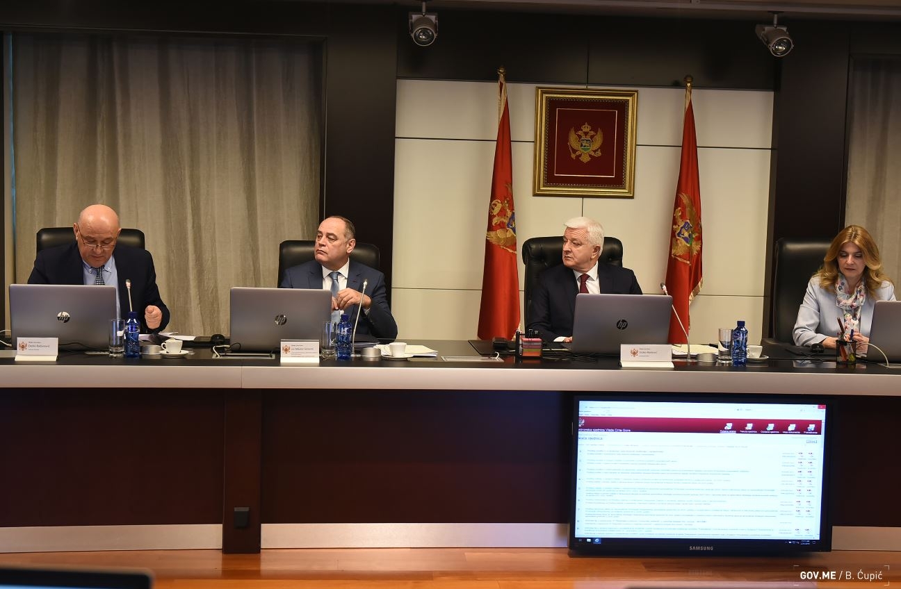 Vlada donijela Uredbu o ocjenjivanju rada državnih službenika i namještenika