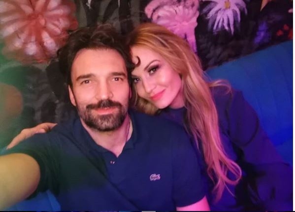 Prekinut koncert Jelene Tomašević! Za sve je kriv ON