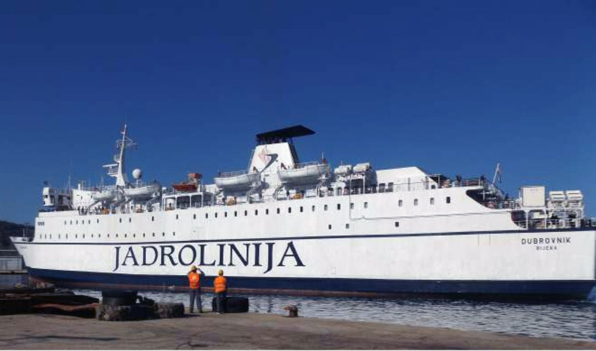 Crnogorosku i italijansku obalu ponovo će povezivati hrvatski brod “Dubrovnik”