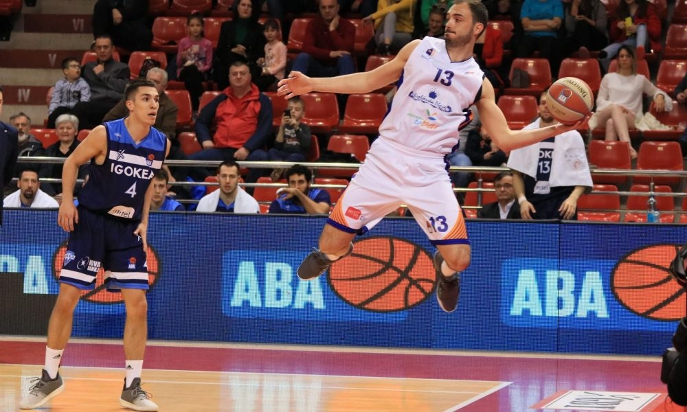 Košarkaši Mornara poraženi od Igokee