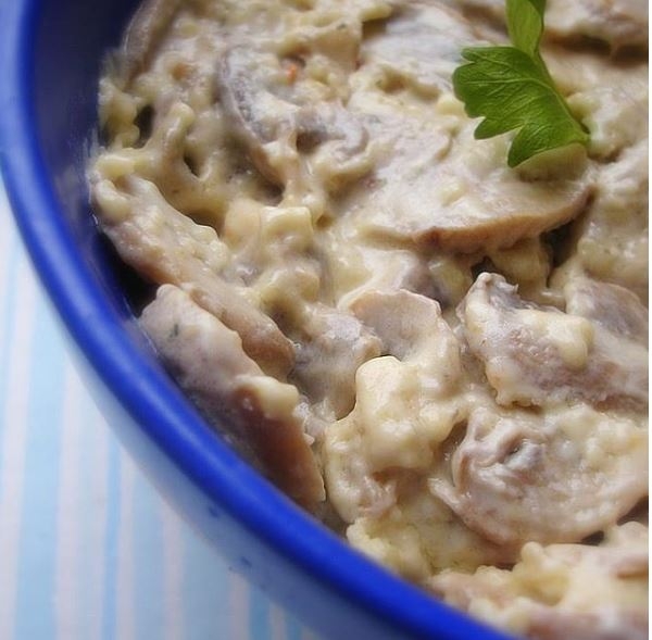 RECEPT: Šampinjoni u bešamel sosu