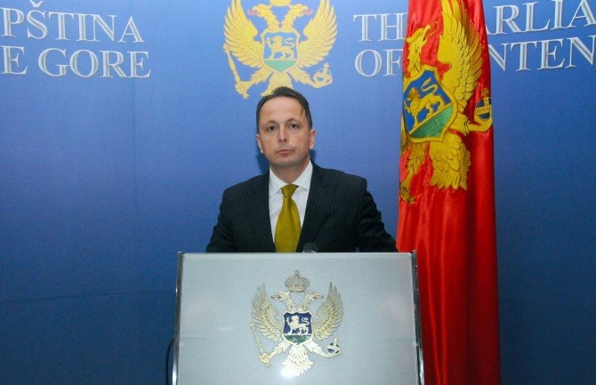 Gegaj za Standard: U Tuzima su 28 mandata osvojile partije koje su dio vladajuće koalicije na državnom nivou