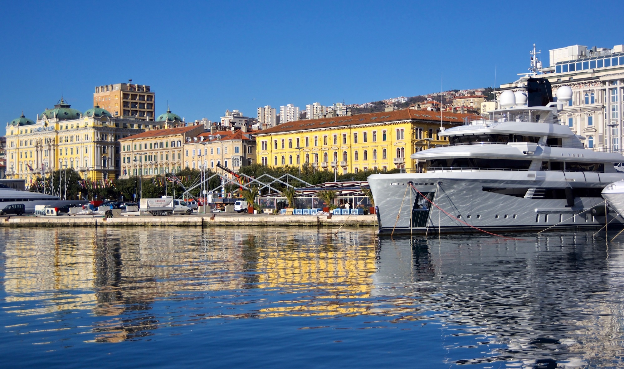 Rijeka: Četiri godine živio u stanu s mrtvom majkom