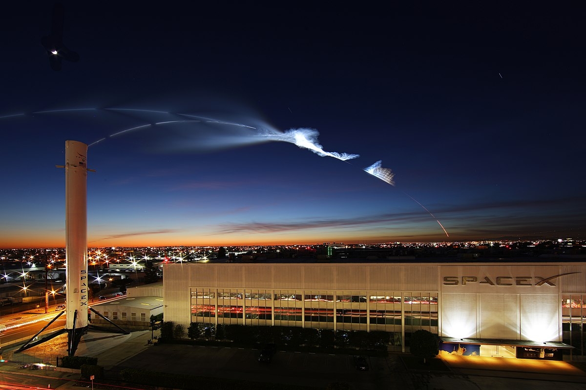 “SpaceX” uspješno lansirao kapsulu koja bi mogla prevoziti ljude u svemir