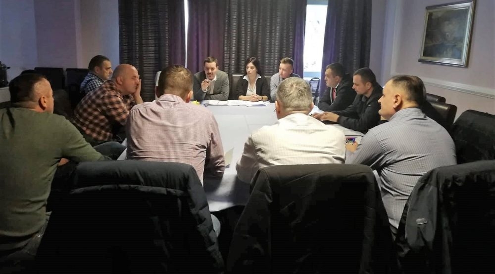 Policija i zaposleni u Opštini Pljevlja na obuci za rad sa LGBTIQ osobama