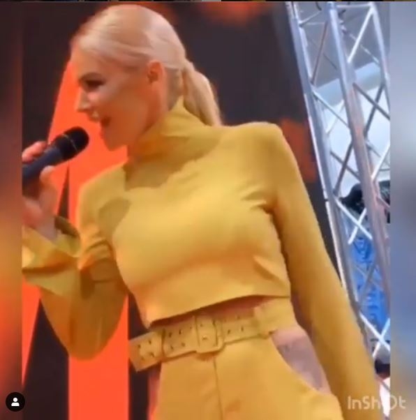 Bekvalčeva provocira vrućim plesom bez donjeg veša!