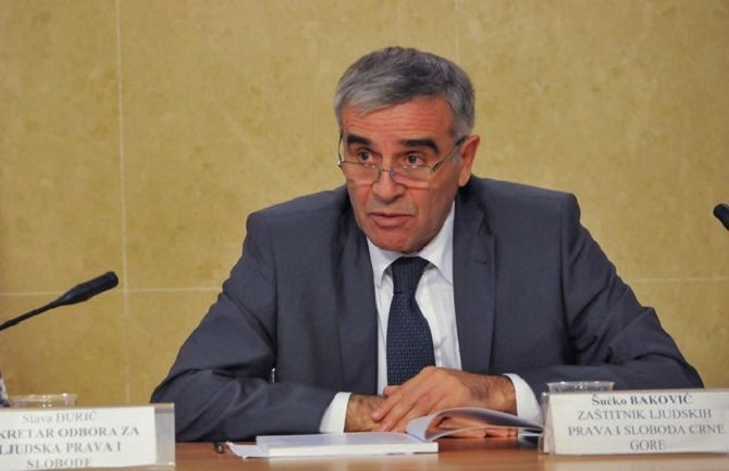 Baković: Ispitaćemo zašto đaci nijesu išli u školu nakon izbora u Tuzima