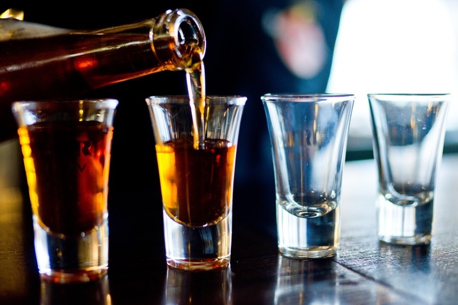 Trovanje alkoholom u Iranu: 10 mrtvih, 240 na liječenju