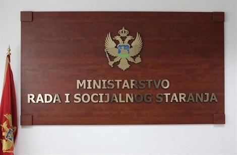 Obezbijeđena sredstva za isplatu materijalnih davanja iz socijalne i dječje zaštite za februar
