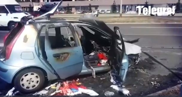 Eksplodirao automobil u Ljigu, muškarac izgoreo za volanom