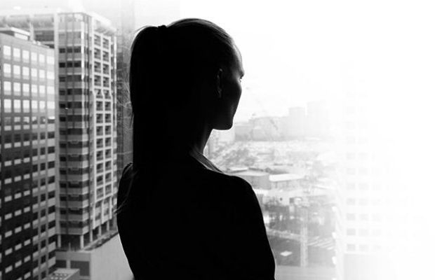 Ovi simptomi ukazuju da ćete ući u menopauzu 10 godina ranije