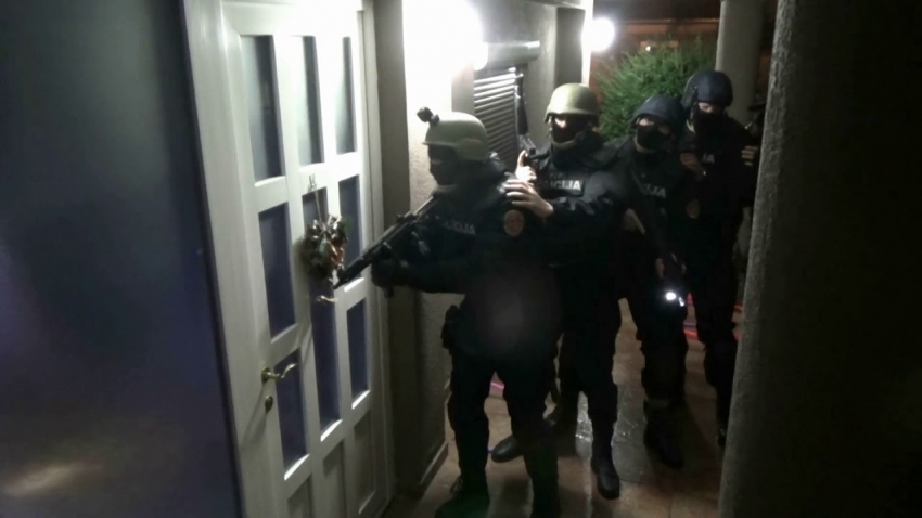 Akcija Docu: Pritvor do 30 dana za devet osumnjičenih, krijumčarili 115 migranata