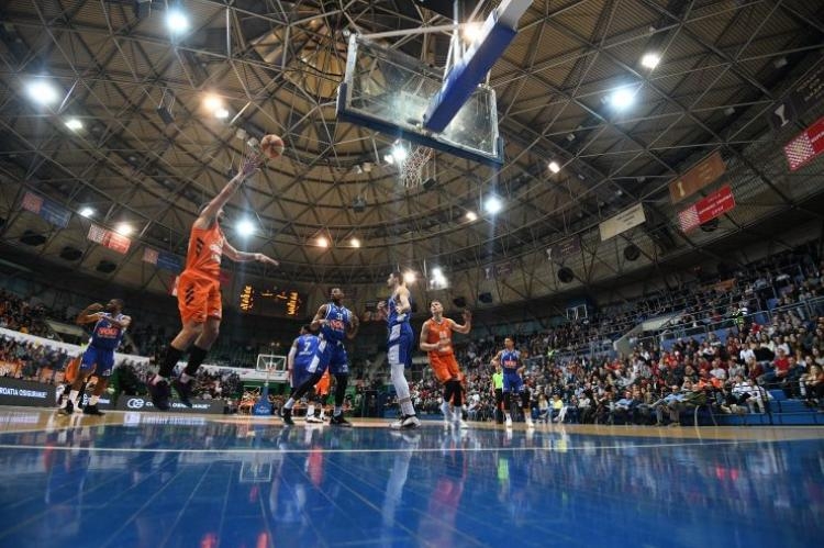 Cedevita slavila protiv Budućnosti i povela u polufinalu!