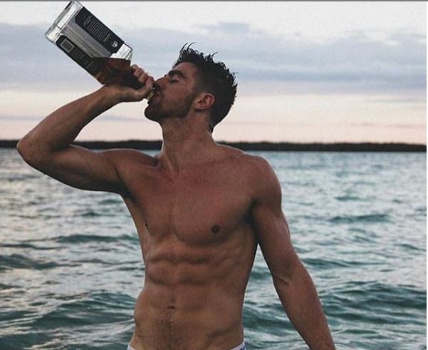 Zašto žene bolje podnose alkohol nego muškarci?