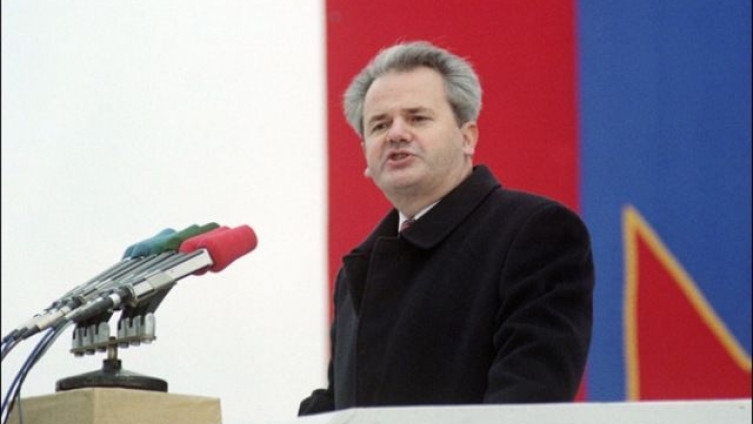 Na današnji dan prije 28 godina Milošević izveo tenkove na ulice Beograda