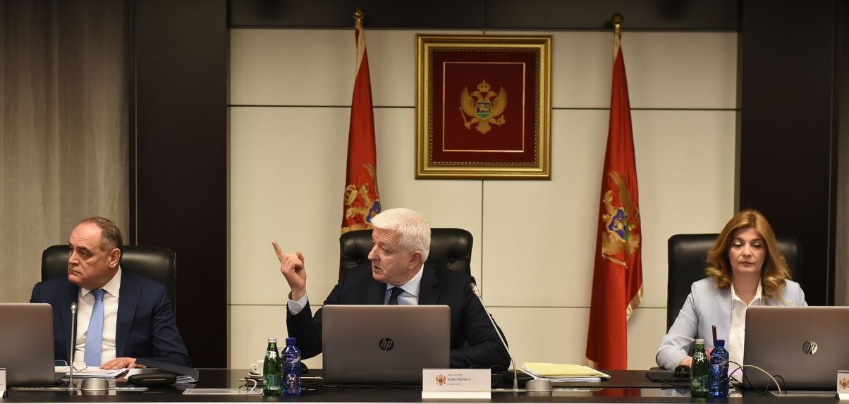 Vlada: Država gubi prihode nezakonito angažovanim radnicima